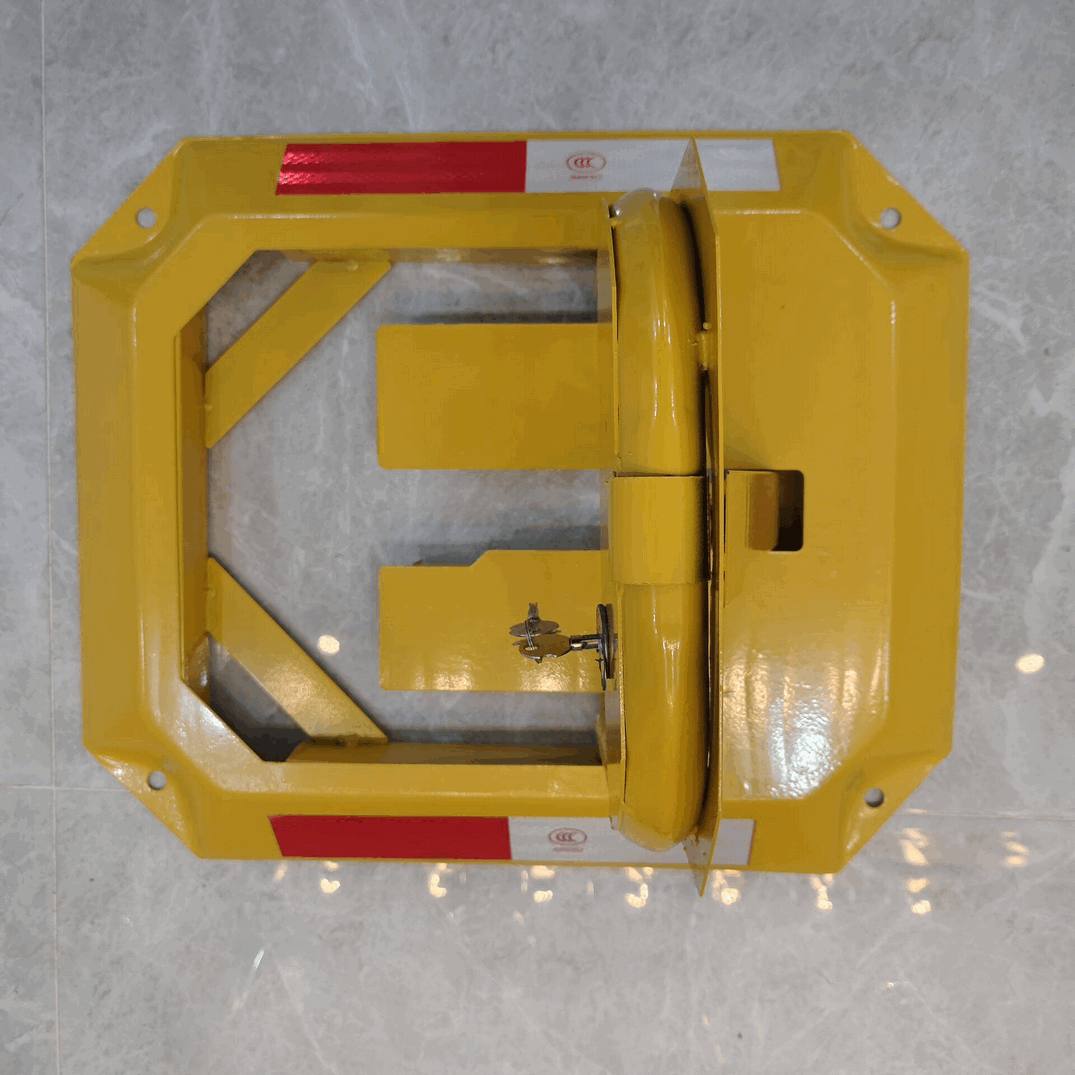 Distributor Pembatas Parkir Lipat Folding Blocker Proyek Kontraktor Sipil