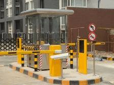 Palang Parkir Lengan Aluminium Lampu LED Portal Jalan Otomatis Remote Control