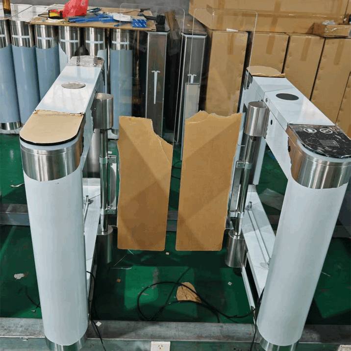 Palang Pintu Swing Barrier Gate Otomatis Akses Kontrol Keamanan Gedung Perkantoran